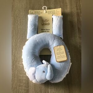 NWT … HELLO WORLD Three Piece Travel Set